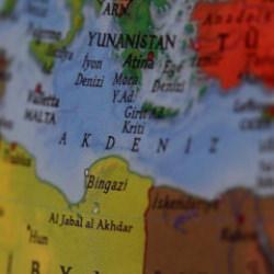 T&uuml;rkiye korkusu y&uuml;z&uuml;nden Girit'ten vazge&ccedil;tiler! Komşudan yeni adım