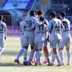 T&uuml;rkiye Kupası'nda b&uuml;y&uuml;k s&uuml;rpriz: 1. Lig ekibi S&uuml;per Lig takımını yendi