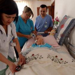 Evde bakım y&ouml;netmeliği sadeleşti: Taşınmaz ve ara&ccedil; hesabı yeniden d&uuml;zenlendi