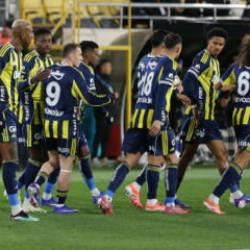 Zirvede fark 1'e d&uuml;şt&uuml;! 5 goll&uuml; d&uuml;elloda son s&ouml;z Talisca'dan