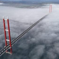 1915 &Ccedil;anakkale K&ouml;pr&uuml;s&uuml; sisler i&ccedil;inde mest etti