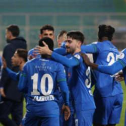 S&uuml;per Lig ekibi ma&ccedil;ın hakemine &ouml;fke kustu: G&uuml;n gelir hesap d&ouml;ner