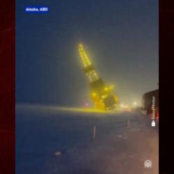 ABD'nin Alaska eyaletinde petrol sondaj platformu devrildi