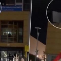 Al&ccedil;ak provokasyon: SDG sempatizanları T&uuml;rk bayrağına saldırdı!