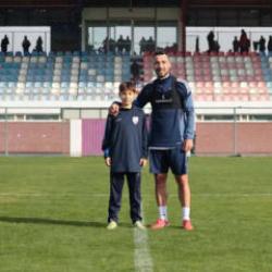 37 yaşındaki deneyimli futbolcu oğlunun takımına transfer oldu