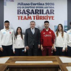 Milli sporculardan Bakan Bak'a başarı s&ouml;z&uuml;