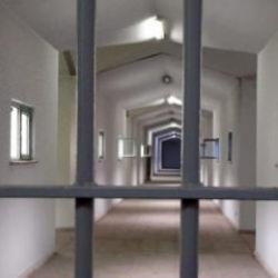 Cezaevinde tartışma kavgaya d&ouml;nd&uuml;: Sakarya'da 21 h&uuml;k&uuml;ml&uuml; hastanelik oldu