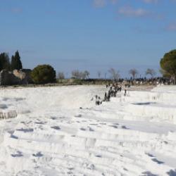 &Ccedil;inli turistlerin g&ouml;zdesi Pamukkale&rsquo;de vize muafiyeti memnuniyeti