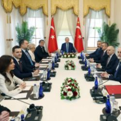 Cumhurbaşkanı Erdoğan İstanbul'da kabul etti: 5 &uuml;lkeden T&uuml;rkiye'ye kritik ziyaret