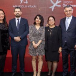 &ldquo;Değerli &Ouml;ğretmenim Eğitimin Yıldızları Programı&rdquo;nda &ouml;d&uuml;ller sahiplerini buldu