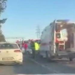 Diyarbakır&rsquo;da otomobiller &ccedil;arpıştı: 1 &ouml;l&uuml;, 1 yaralı