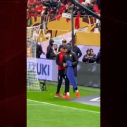 Fas-Senegal ma&ccedil;ında Yehvan Diouf'a &ccedil;irkin saldırı tepki &ccedil;ekti