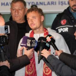 Galatasaray'ın yeni transferi Noa Lang, İstanbul'da!
