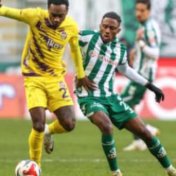 Ey&uuml;pspor 90+5'te kabusu yaşadı: Son saniyede yıkıldılar