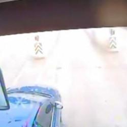 Kuzey Marmara Otoyolu'nda otob&uuml;s&uuml;n, otomobili bi&ccedil;tiği kaza anları ortaya &ccedil;ıktı