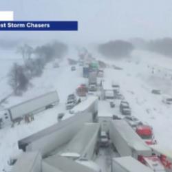 Michigan'da 100'den fazla aracın karıştığı zincirleme kaza meydana geldi!