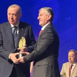 Padişah mesleğini devam ettiren adama Cumhurbaşkanı Erdoğan'dan &ouml;d&uuml;l