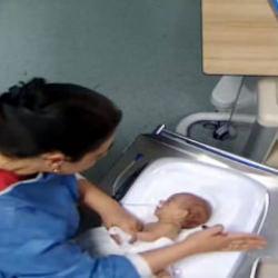 5 g&uuml;nl&uuml;k bebeğe hemşire şiddeti kamerada: Aile ger&ccedil;eği 3 yıl sonra &ouml;ğrendi