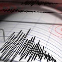 Son Dakika: Balıkesir'de 4,5 b&uuml;y&uuml;kl&uuml;ğ&uuml;nde deprem