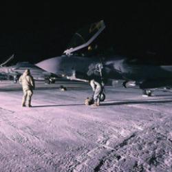 Son dakika: Trump tehdit etmişti! ABD savaş u&ccedil;aklarını konuşlandırıyor