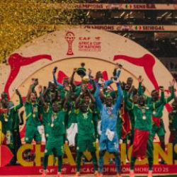 Tarihin en ilgin&ccedil; finali... Sahadan &ccedil;ekilen takım şampiyon oldu