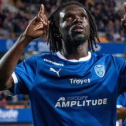 Transfer a&ccedil;ıklandı! Samsunspor, Musaba'nın yerini doldurdu