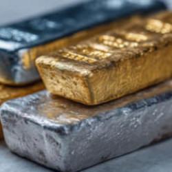 'U&ccedil;uşun arkası tufan' deyip uyardı! Ev ve araba i&ccedil;in bekleyenler dikkat, ezber bozan &ccedil;ıkış