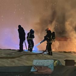 Van'da yangın! 5 iş yeri zarar g&ouml;rd&uuml;