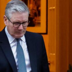 Starmer'dan Trump'a sert tepki: Aşağılayıcı ve korkun&ccedil;, &ouml;z&uuml;r dilemeli