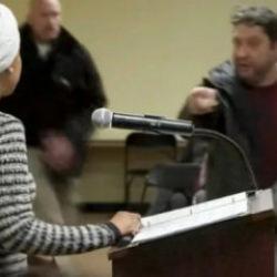 ABD'de y&uuml;kselen İslamofobi: M&uuml;sl&uuml;man vekil artan tehditler i&ccedil;in Trump'ı işaret etti