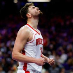 Alperen Şeng&uuml;n, Rockets'ın galibiyetine "double-double"lık katkı sağladı