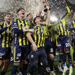 Anlaşma sağlandı! Fenerbah&ccedil;e'nin milli yıldızı Rusya yolcusu