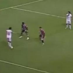 Brezilyalı futbolcu Dodo'ya '&ccedil;alım' dersi! G&ouml;rd&uuml;ğ&uuml; sarı kartı hi&ccedil; unutamayacak