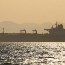 &Ccedil;anakkale Boğazı&rsquo;nda gemi arızası: Transit ge&ccedil;işler durduruldu