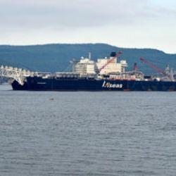 &Ccedil;anakkale Boğazı'nda gemi ge&ccedil;işleri durduruldu