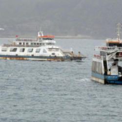 &Ccedil;anakkale'de feribot seferlerine hava engeli