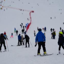 Ergan Kayak Merkezi ara tatilin son g&uuml;n&uuml;nde doldu taştı  