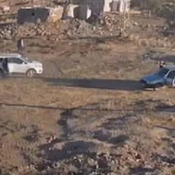 Evlerine 104 mermi isabet eden aile korkudan dışarı adım atamıyor