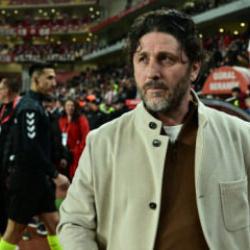 Rakibini tebrik eden Fatih Tekke takımındaki sorunu a&ccedil;ıkladı!