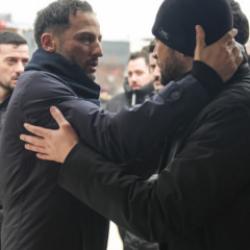 Fenerbah&ccedil;e camiasının acı g&uuml;n&uuml;! Serdal Adalı yalnız bırakmadı