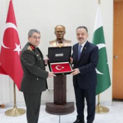 Genelkurmay Başkanı Orgeneral Bayraktaroğlu, Pakistan&rsquo;da