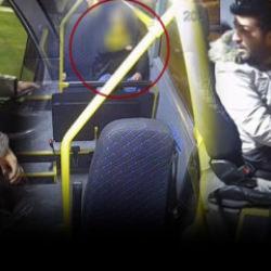 Halk otob&uuml;s&uuml;nde zamanla yarış: Kalp krizi ge&ccedil;iren yolcuyu hastaneye yetiştirdi