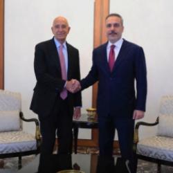 İran Dışişleri Bakanı Erak&ccedil;i İstanbul'a geldi! İran krizinde Ankara devrede