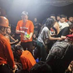 Filipinler'de feribot faciası! &Ccedil;ok sayıda &ouml;l&uuml; ve kayıp var