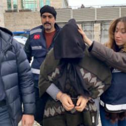 Samsun'un konuştuğu cinayet: Bı&ccedil;aklı, satırlı vahşette 3 kişi adliyede