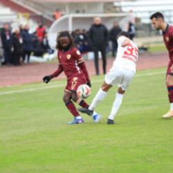 TFF 1. Lig ekibi seriye bağladı: 3 ma&ccedil;ta 9 gol attılar