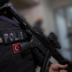 22 ilde ter&ouml;r &ouml;rg&uuml;t&uuml;ne operasyon: 96 kişi g&ouml;zaltına alındı