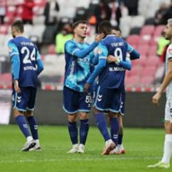 3'te 3 yapan Samsunspor kupada lider
