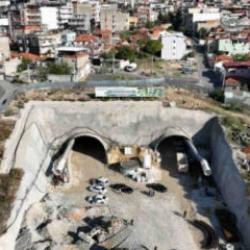 Ak Parti İzmir Milletvekili sitem etti! 8 yılda 2,5 Km'lik yol tamamlanamadı!