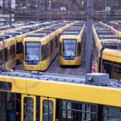 Almanya'da yeni grev dalgası! Toplu ulaşım durma noktasına geldi